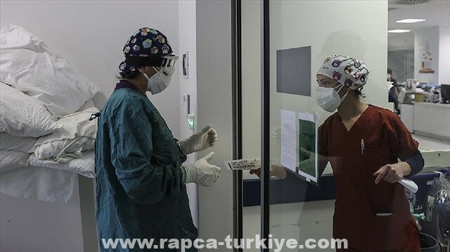 تركيا تسجل 5.856 إصابة بكورونا