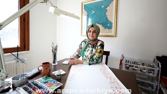 بالمنمنمات.. رسامة تركية تجسّد معالم إسطنبول