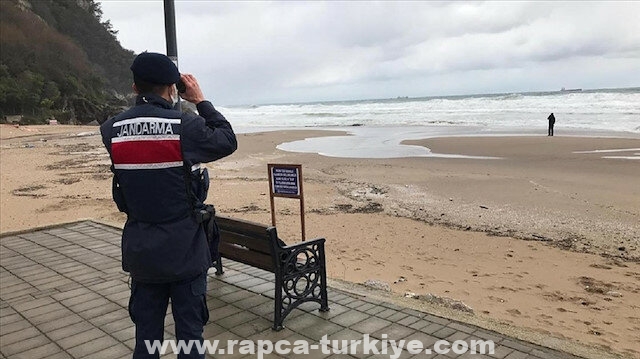 تركيا: تواصل البحث عن 3 مفقودين إثر غرق سفينة بالبحر الأسود