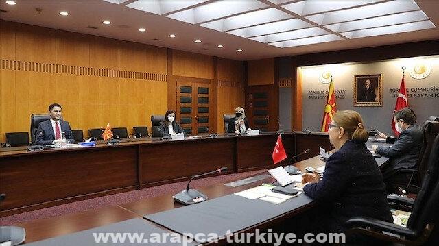 تركيا ومقدونيا الشمالية تبحثان العلاقات التجارية والاقتصادية