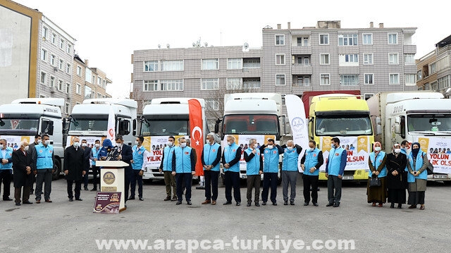 الشؤون الدينية التركية ترسل 6 شاحنات مساعدات إلى سوريا