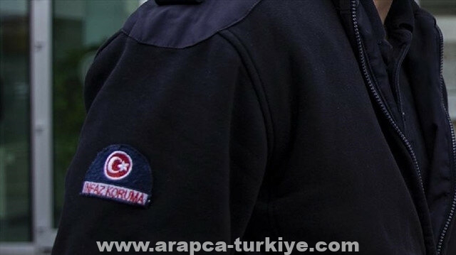 بالإقناع.. إرهابية من "بي كا كا" تسلم نفسها للأمن التركي