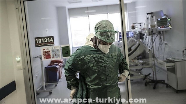 تركيا تسجل 65 وفاة بكورونا