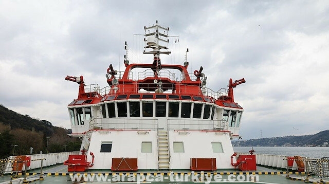 سفينة "نينه خاتون" التركية جاهزة لمساعدة السفينة الجانحة بقناة السويس