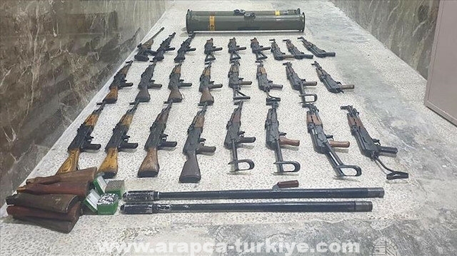 الأمن التركي يضبط أسلحة لـ"ب ي د" الإرهابية في أعزاز السورية