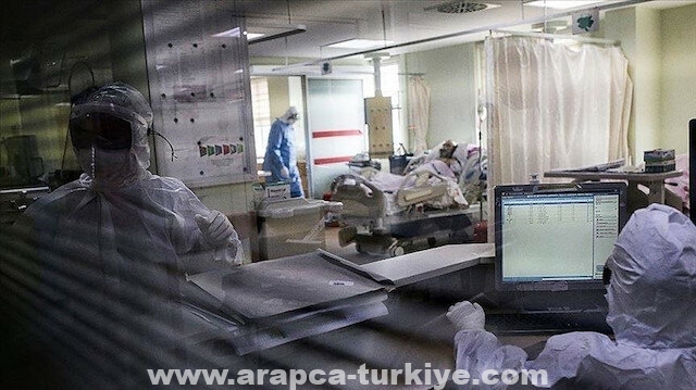 تركيا تسجل 81 وفاة بكورونا