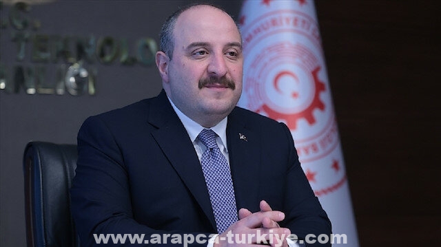 وزير تركي: النسخة التركية من هواتف شاومي في الأسواق قريبا