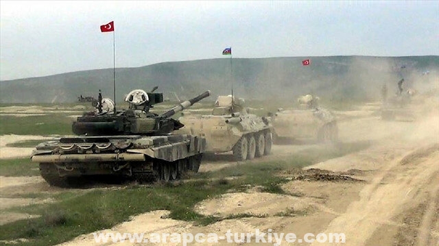 انطلاق مناورات عسكرية مشتركة للجيشين التركي والأذربيجاني