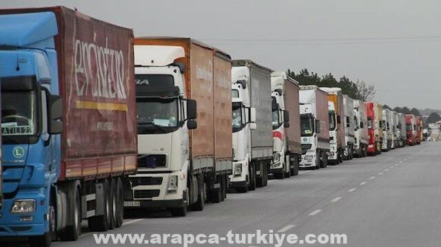 تركيا.. "كوتاهية" ترسل 3 شاحنات إغاثية إلى إدلب