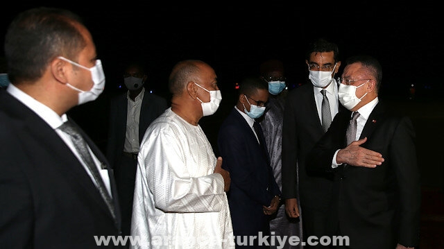 نائب أردوغان يصل النيجر للمشاركة بمراسم تنصيب الرئيس "بازوم"