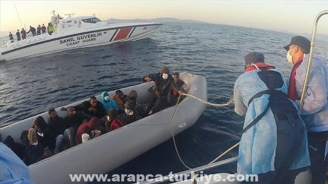 إنقاذ 24 مهاجرًا غير نظامي قبالة السواحل الغربية لتركيا