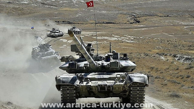 لتعزيز القدرات القتالية.. أذربيجان تجري مناورات بمشاركة تركية