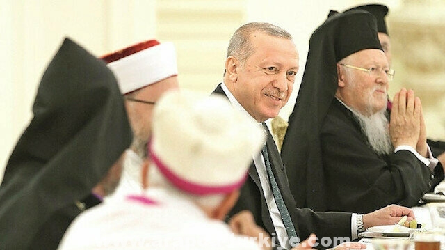 ممثلو الأقليات الدينية بتركيا: أردوغان احتضننا بقلبه وعينيه