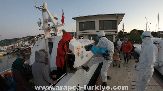 إنقاذ 65 طالب لجوء أجبرتهم اليونان على العودة إلى المياه التركية