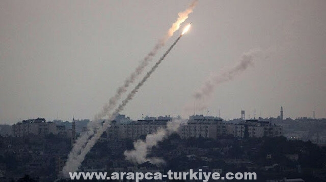 إطلاق نحو 150 صاروخا من غزة تجاه إسرائيل مساء الإثنين