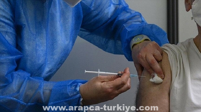 تركيا.. بدء تطعيم المعلمين بلقاح كورونا الإثنين