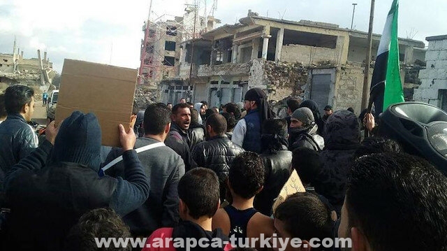 منبج السورية.. تواصل التظاهرات الرافضة للتجنيد القسري