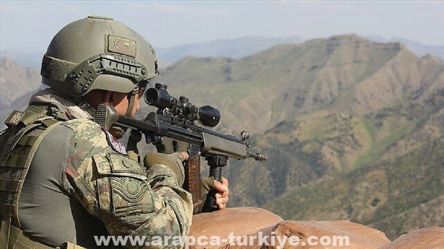 الدفاع التركية: تحييد 2 من إرهابيي "ي ب ك" شمالي سوريا