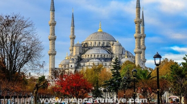 "السلطان أحمد" بإسطنبول.. تدفق الزائرين أول ثمار السياحة