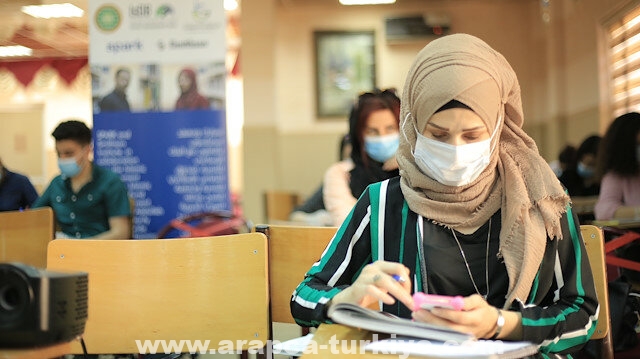 جهود مجتمعية تدعم 1700 طالب سوري بتركيا ودول الجوار