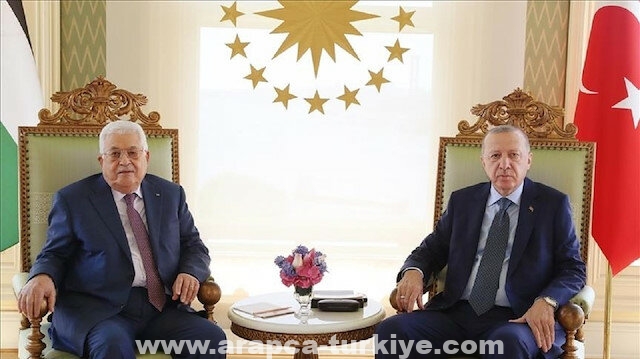 الرئيس الفلسطيني يختتم زيارة "ناجحة" إلى تركيا