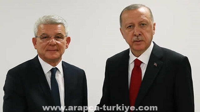 أردوغان وجعفروفيتش يتبادلان التهاني بمناسبة عيد الأضحى