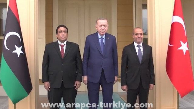 أردوغان والمنفي يبحثان التطورات في تونس