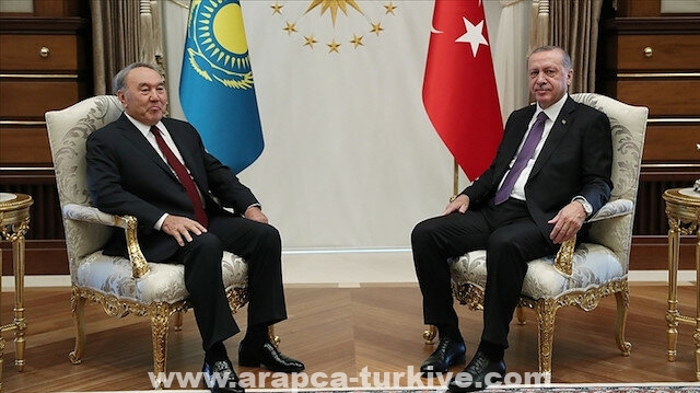 أردوغان يهنئ الرئيس المؤسس لجمهورية كازاخستان بعيد ميلاده