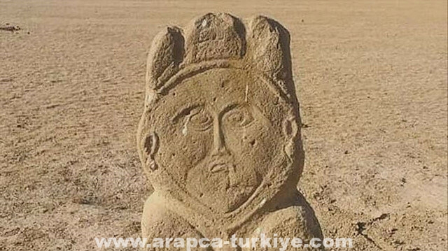 كازاخستان.. العثور على تمثال حجري من العصر التركي القديم