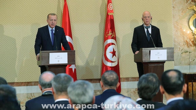 أردوغان يؤكد لسعيّد أهمية استقرار وديمقراطية تونس