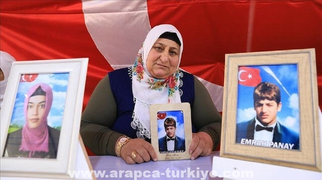 تركيا.. أمهات ديار بكر يواصلن الاعتصام لليوم 729