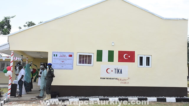 "تيكا" التركية تجدد مختبرات ثانوية في نيجيريا