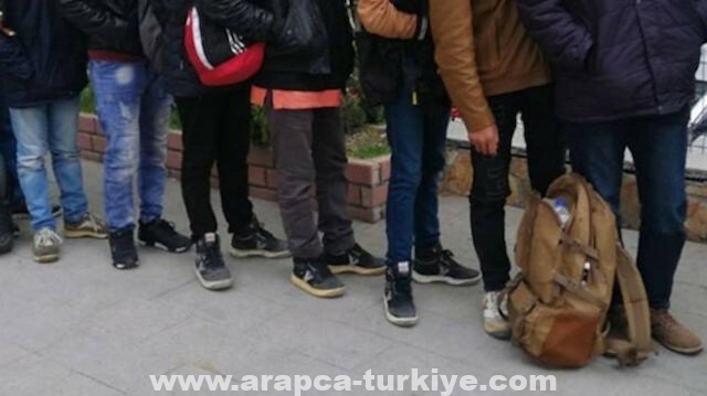 تركيا.. ضبط 55 مهاجرًا قرب الحدود مع بلغاريا