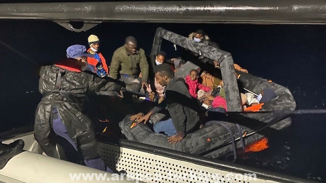 تركيا.. إنقاذ 22 طالب لجوء قبالة سواحل إزمير