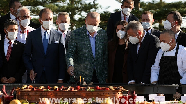 أردوغان يشارك في افتتاح مهرجان أضنة الدولي للمذاق