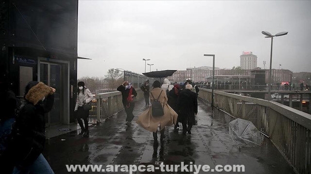 إسطنبول تعلق المدارس غدا الثلاثاء بسبب سوء الأحوال الجوية