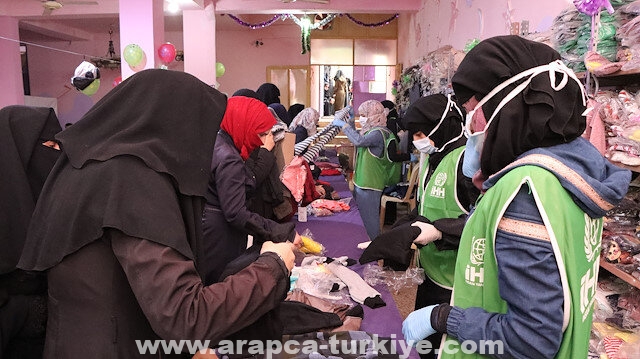 "الإغاثة التركية" توزّع ملابس شتوية على آلاف الأيتام بسوريا