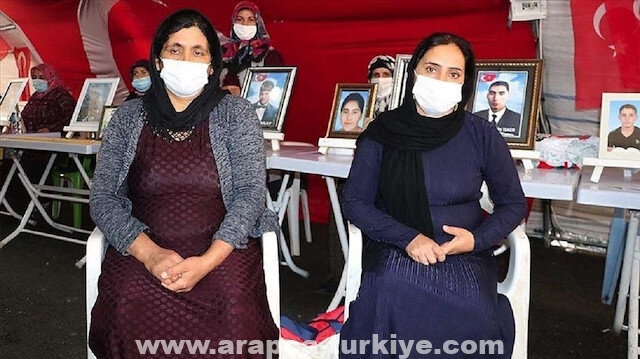 أسرتان جديدتان تنضمان إلى اعتصام "أمهات ديار بكر" في تركيا