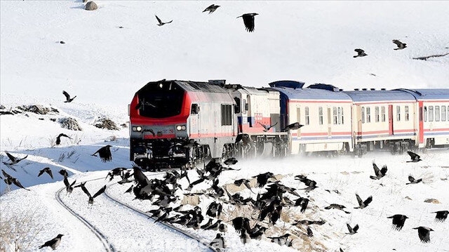 تركيا.. "قطار الشرق السياحي" يستأنف رحلاته