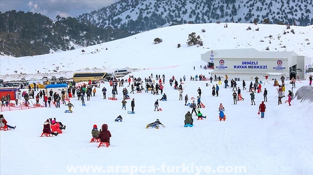 تركيا.. مركز دنيزلي للتزلج يستعد لاستقبال الزوار