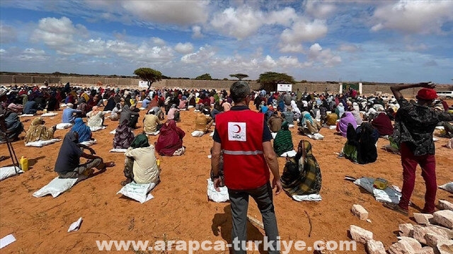 الصومال.. الهلال الأحمر التركي يوزع مساعدات غذائية بمناطق الجفاف