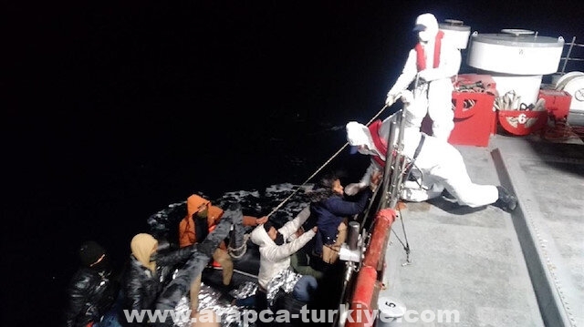ارتفاع ضحايا غرق مركب مهاجرين في بحر إيجة إلى 13