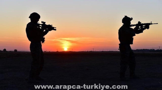 تركيا.. إرهابي من "بي كا كا" يستسلم لقوات الأمن