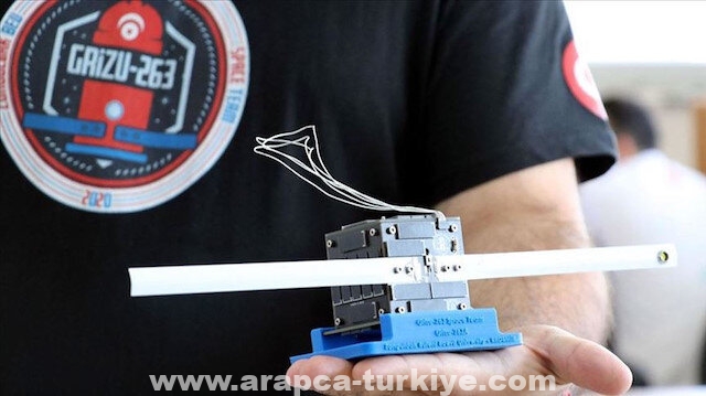 القمر الصناعي التركي المصغر يبدأ مهامه في الفضاء