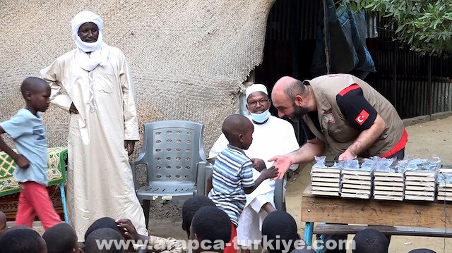 الإغاثة التركية توزع 21 ألف نسخة قرآن في 7 دول إفريقية