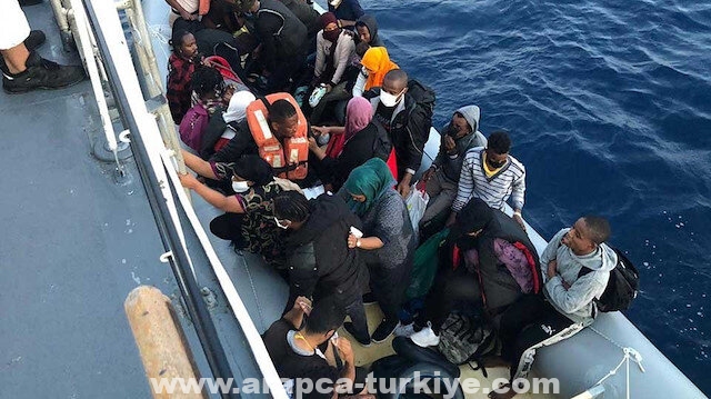 إنقاذ 34 مهاجرًا غربي تركيا