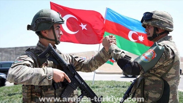 أذربيجان تعزز جيشها بوحدات كوماندوز تدربت في تركيا
