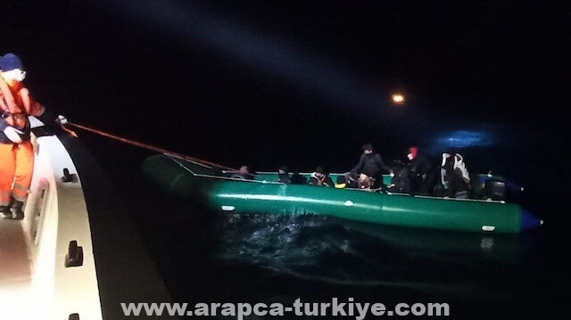 تركيا.. إنقاذ 17 مهاجرا غير نظامي قبالة سواحل إزمير