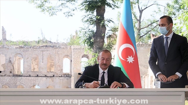 الرئيس الأذربيجاني يصدق على "إعلان شوشة"
