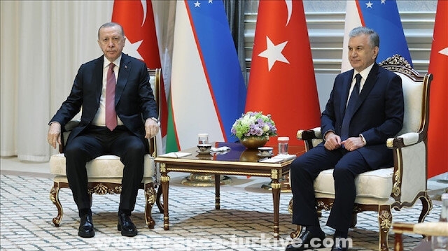 رئيس أوزبكستان يصف لقاءه بأردوغان بـ"التاريخي"
